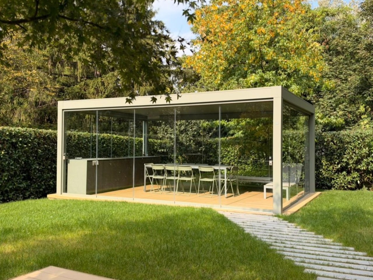 Un’oasi di design immersa nel verde