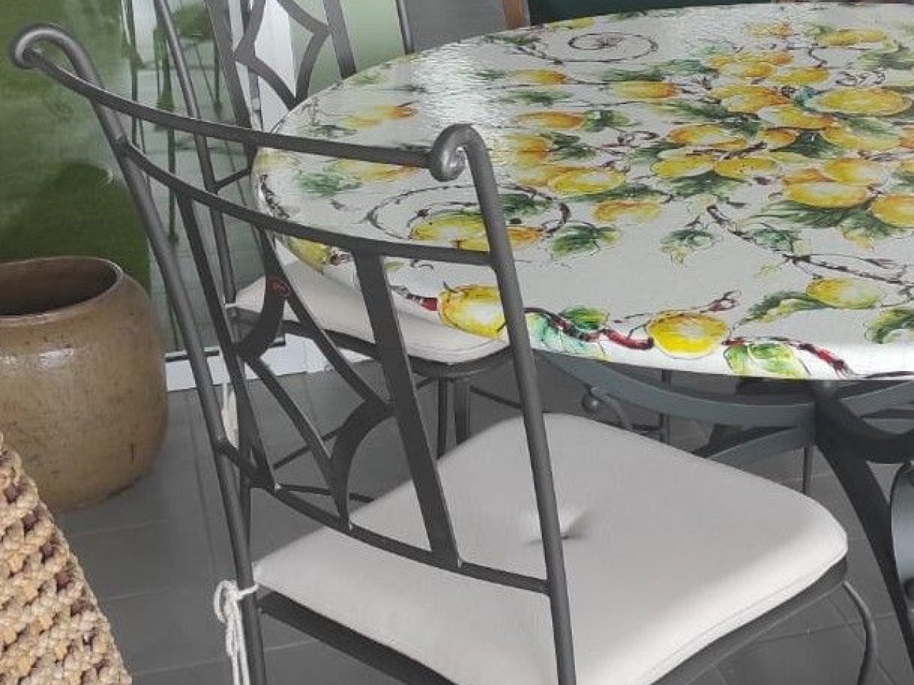 Gruppo pranzo pietra lavica