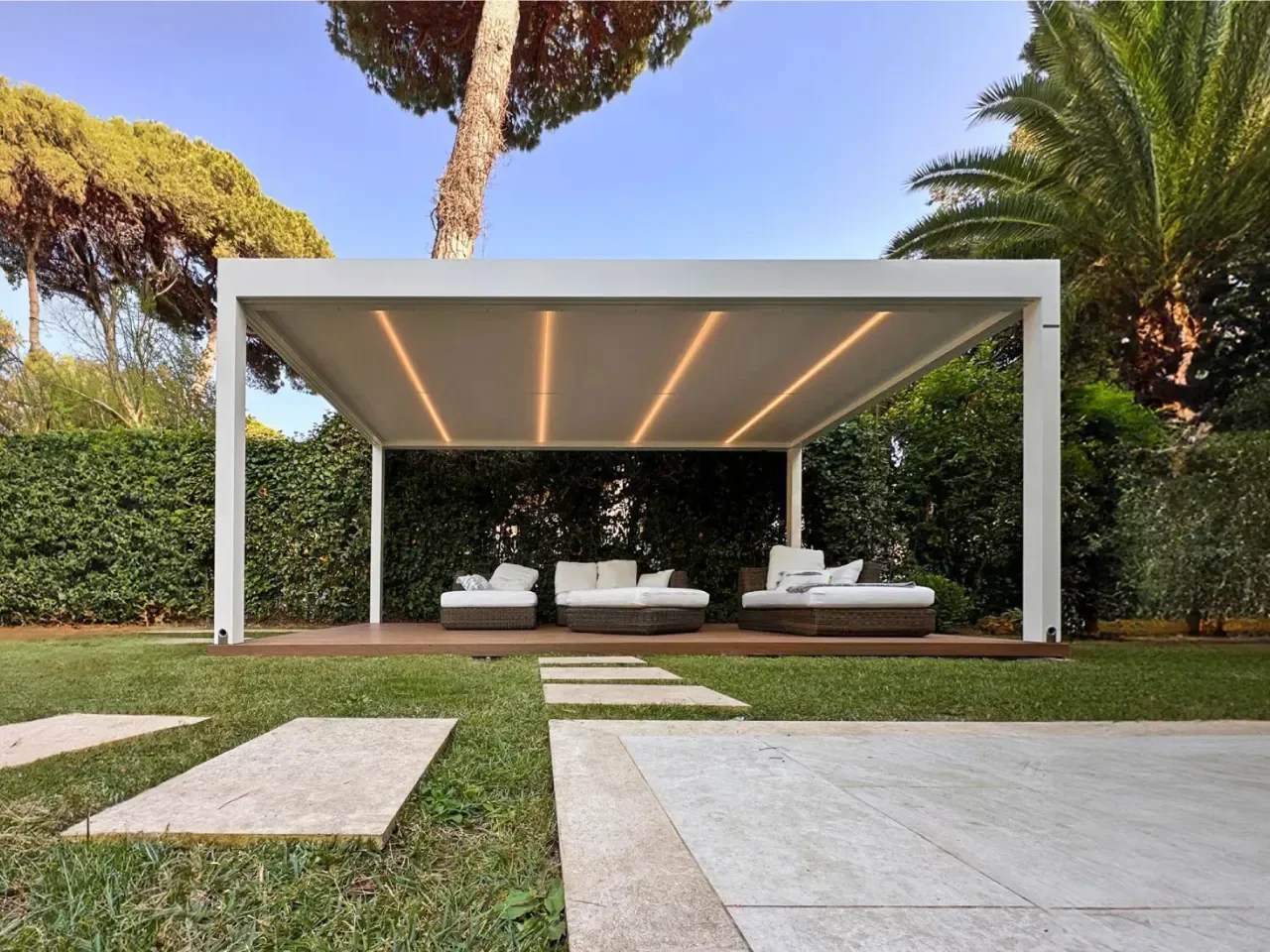 Pergola fotovoltaica Eclettica